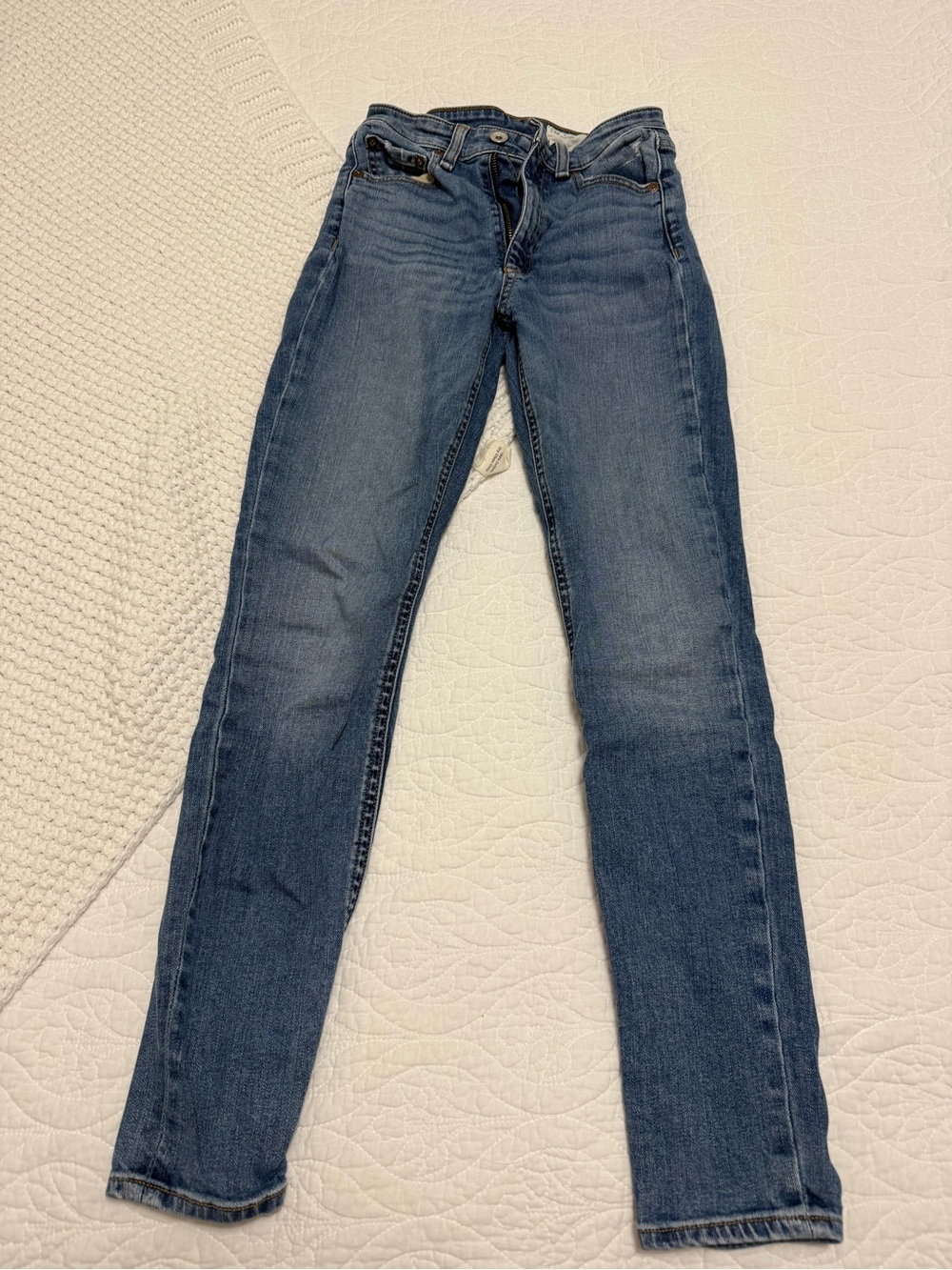 rag & bone Women's Skinny Jeans in Medium Blue Wash